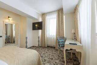 Отель Siqua Hotel Бухарест Стандартный номер с кроватью размера "king-size"-2